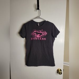 Black/pink Mustang t-shirt.  2xl